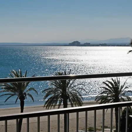 Apartament Marina 3 Roses